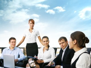 Happy Employees Give Better Service Happy Employees Give Better Service